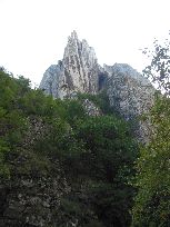 Góry Trascau po rumuńsku Muntii Trascau, lub Muntii Trascaului, to pasmo górskie w zachodniorumuńskich Karpatach. Znajduje się tu kraina krasowych wąwozów, jak słynny Cheile Turzii, w którym własnie jesteśmy.
