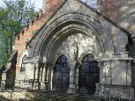 Ciężkowice - piekny portal kościoła parafialnego