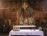 Męcina Wielka - ołtarz z ikonostasem w tle