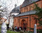 Sandomierz - przed portalem wejściowym kościoła św. Jakuba