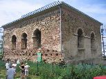 Rymanów - Ruiny synagogi, ale juz pod dachem