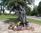 Dukla - pomnik papieża Jana Pawła II