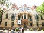 pałac Reichlego - coś a la budynki Gaudiego w Barcelonie